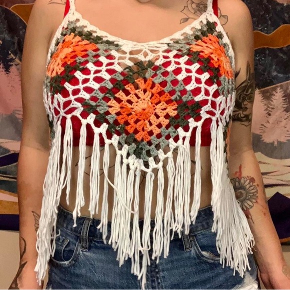 Crochet crop top - Picture 3 of 5